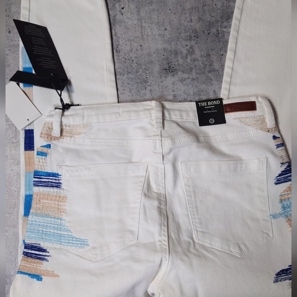 BlankNYC Cream Embroidered Jeans - Picture 9 of 10
